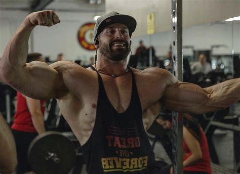 Bradley Martyn (@bradleymartyn) • Instagram photos and videos